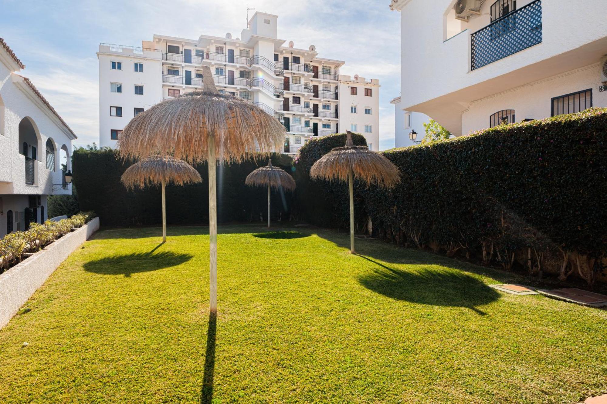 Cosy Apartment In Verano Azul نيرخا المظهر الخارجي الصورة