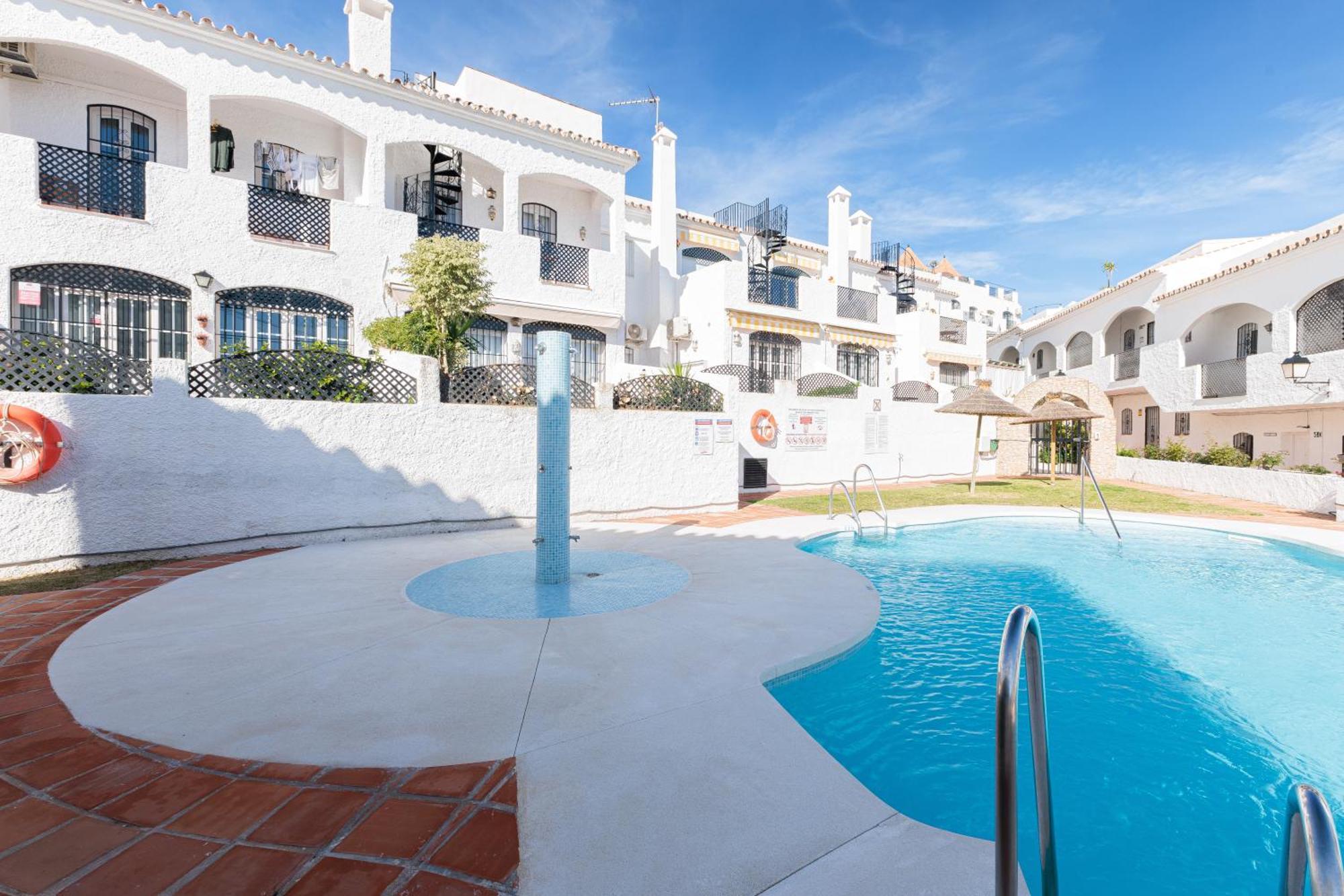 Cosy Apartment In Verano Azul نيرخا المظهر الخارجي الصورة